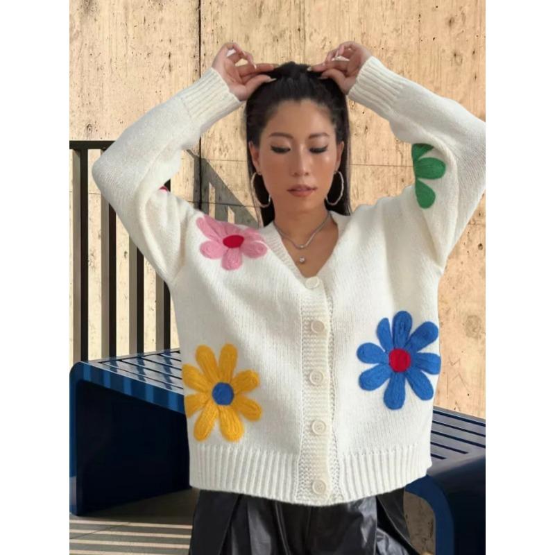 Colorful Small Flower Women's Sweater Heavy Industry Embroidery Pullover Knitwear