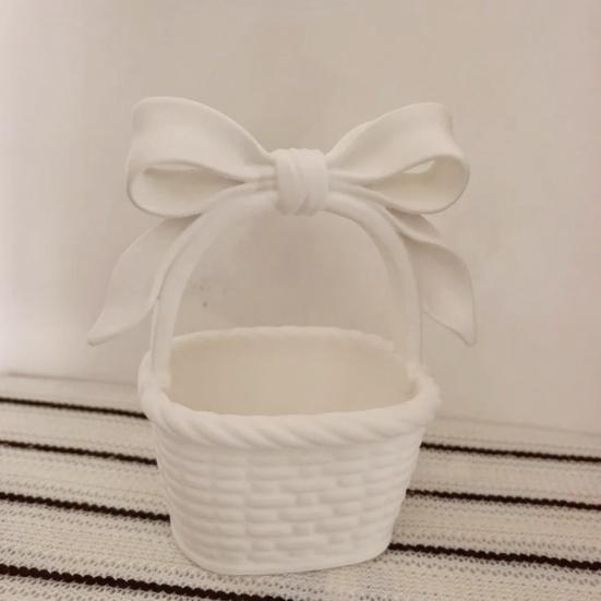 Mini Woven Basket with Handle Small Storage Basket with Bow Resin Desk Organizer for Dollhouse Accessory Home Decoration