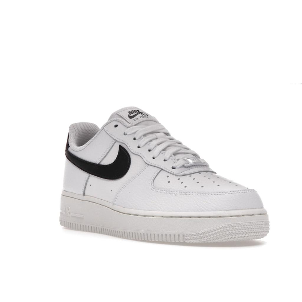 Nike  Air Force 1 07 White Black Women Sneakers Sail 315115-165