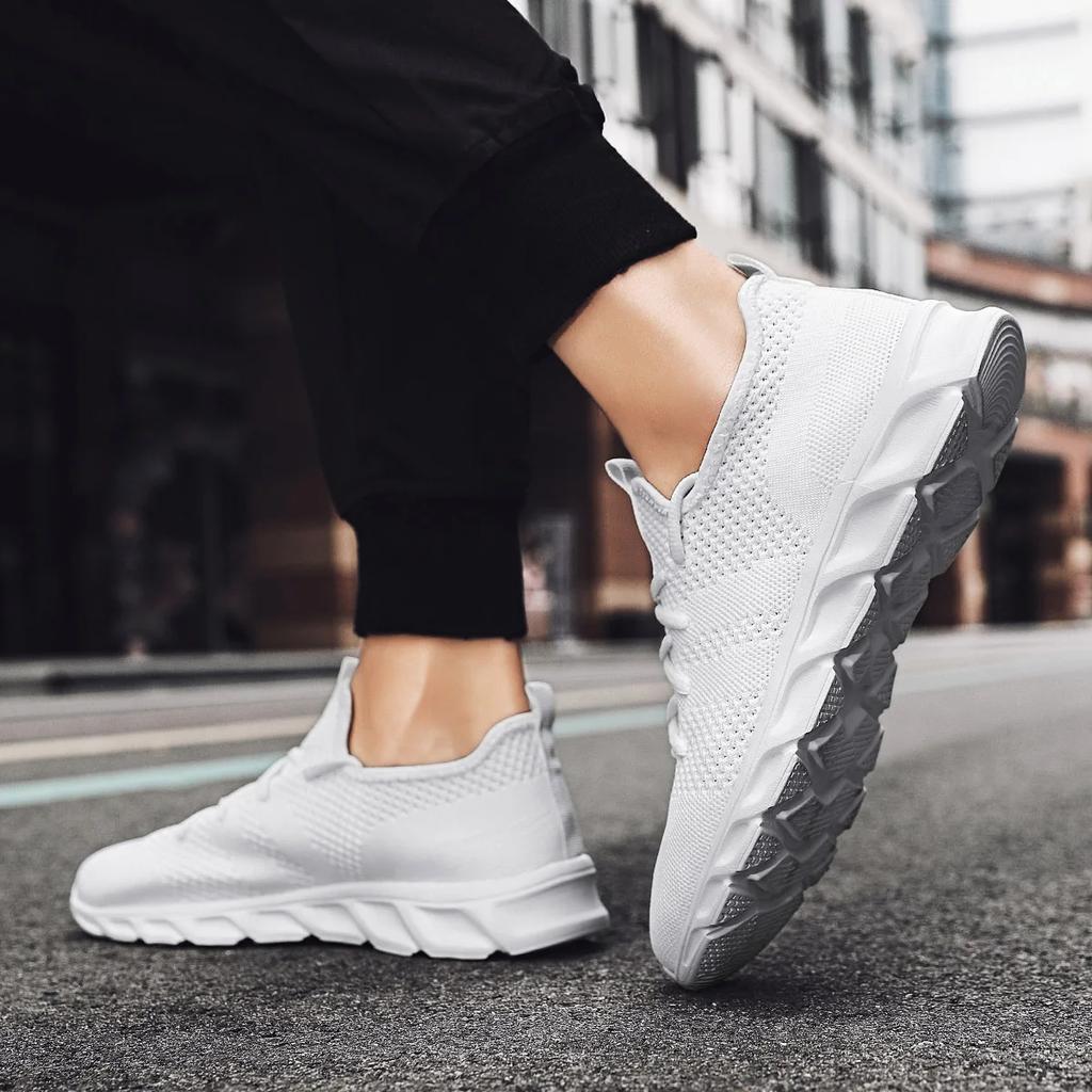 Man Summer Fashion Sneakers Men'S Air Mesh Breathable Jogging Sport Shoes Men Solid Color Comfortable Light Casual Running Shoes