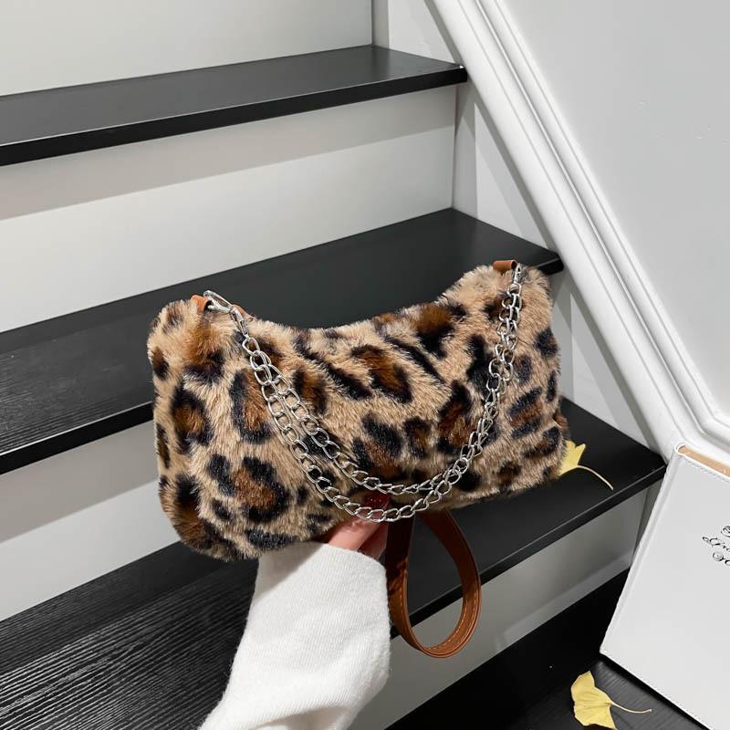 Street Style Leopard Print Chain Bag With Polyester Material For Daily Use