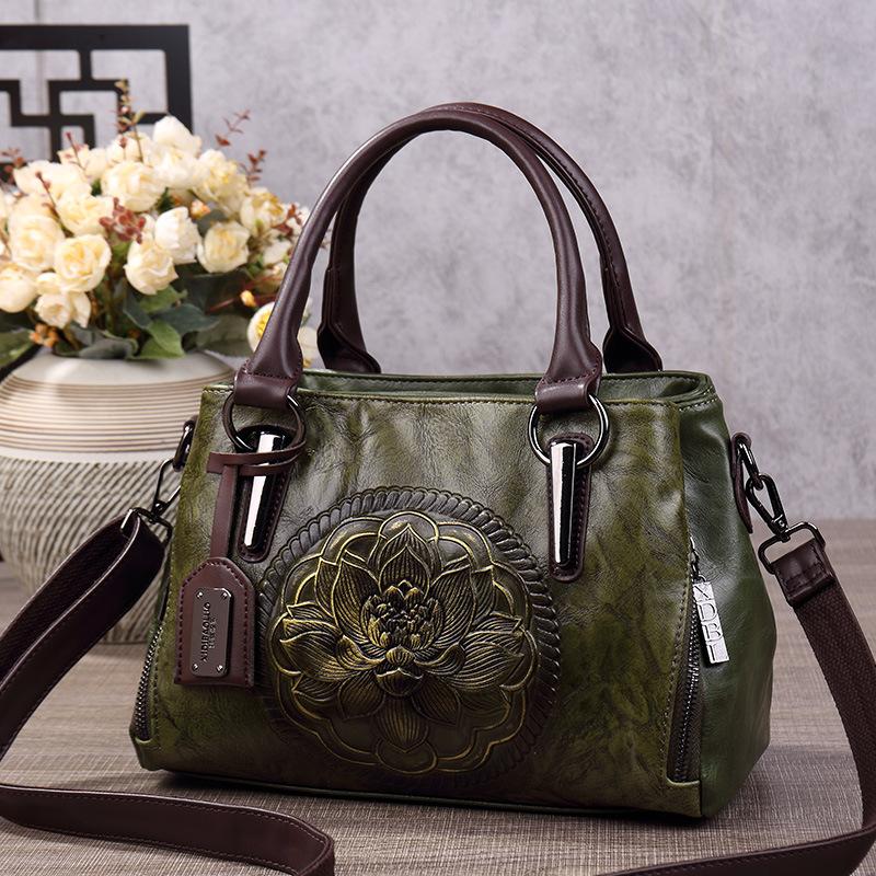 Vintage Chinese Style Shoulder Crossbody Bags for Women Embossing Print Tote Bags Large Capacity Multi-Pocket Soft Handbags