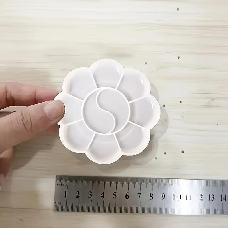 50pcs Mini Flower-Shaped Plastic Palette Set, Ideal for Watercolor, Acrylic & Gouache Paint Mixing, Durable Material, Portable Art Supplies