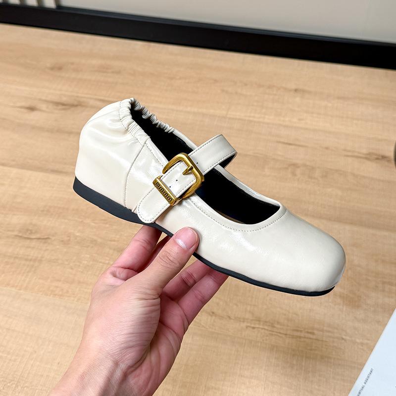 Inner Height-increasing Single Shoes Women's Spring New Flat-bottomed Versatile Retro Belt Buckle Temperament Commuter Mary Jane Shoes