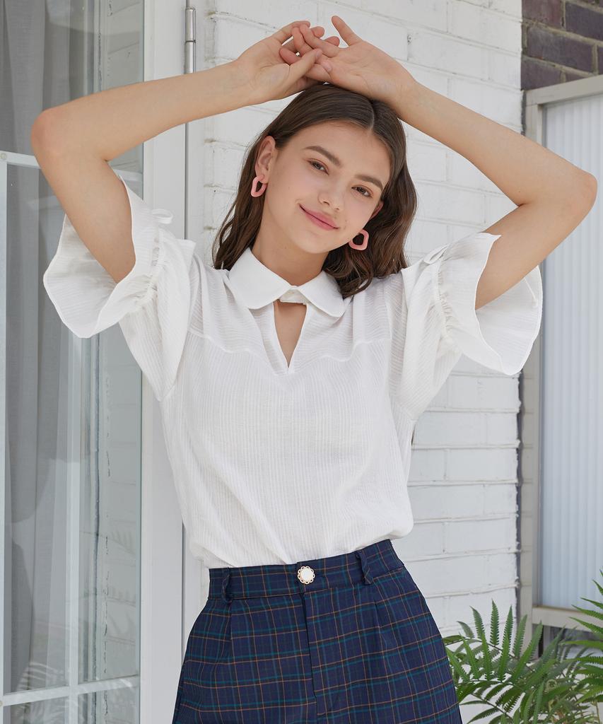DEAR,PEER V-Collar Blouse In Ivory
