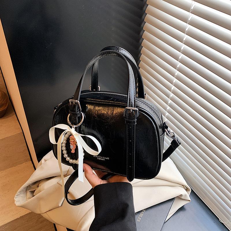 Premium sense small bag women's 2025 new spring and summer versatile oblique span bag handbag pillow bag small square bag