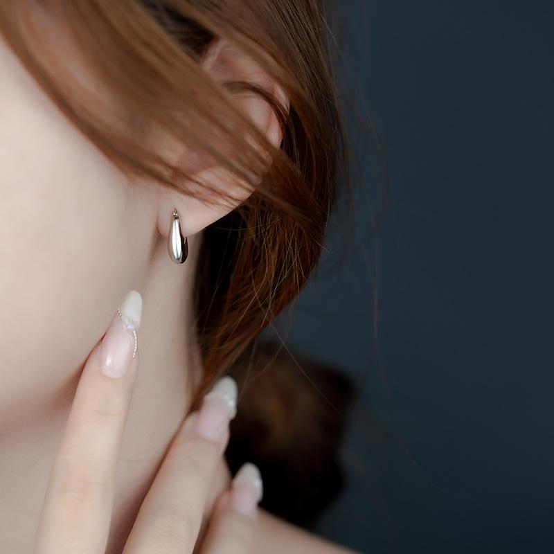 [Vintage Metal Earrings for Women Gold Open Hoop Earrings Simple and Elegant Lightweight Fashion Daily Jewelry]
