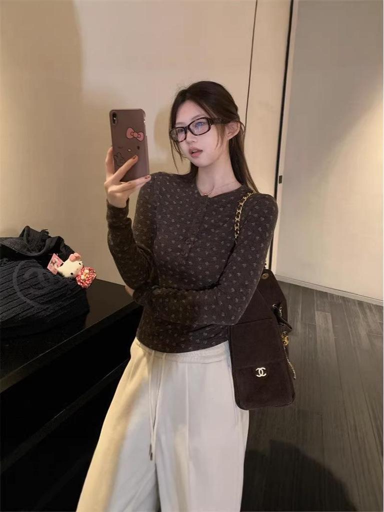 Korean Retro Floral Henley Long Sleeve Slim Fit Women's Top for Autumn/Winter