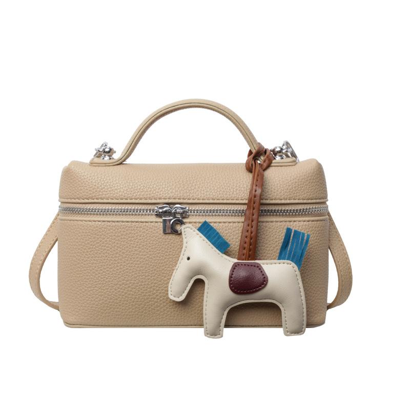 

Женская новая сумка через плечо хаки