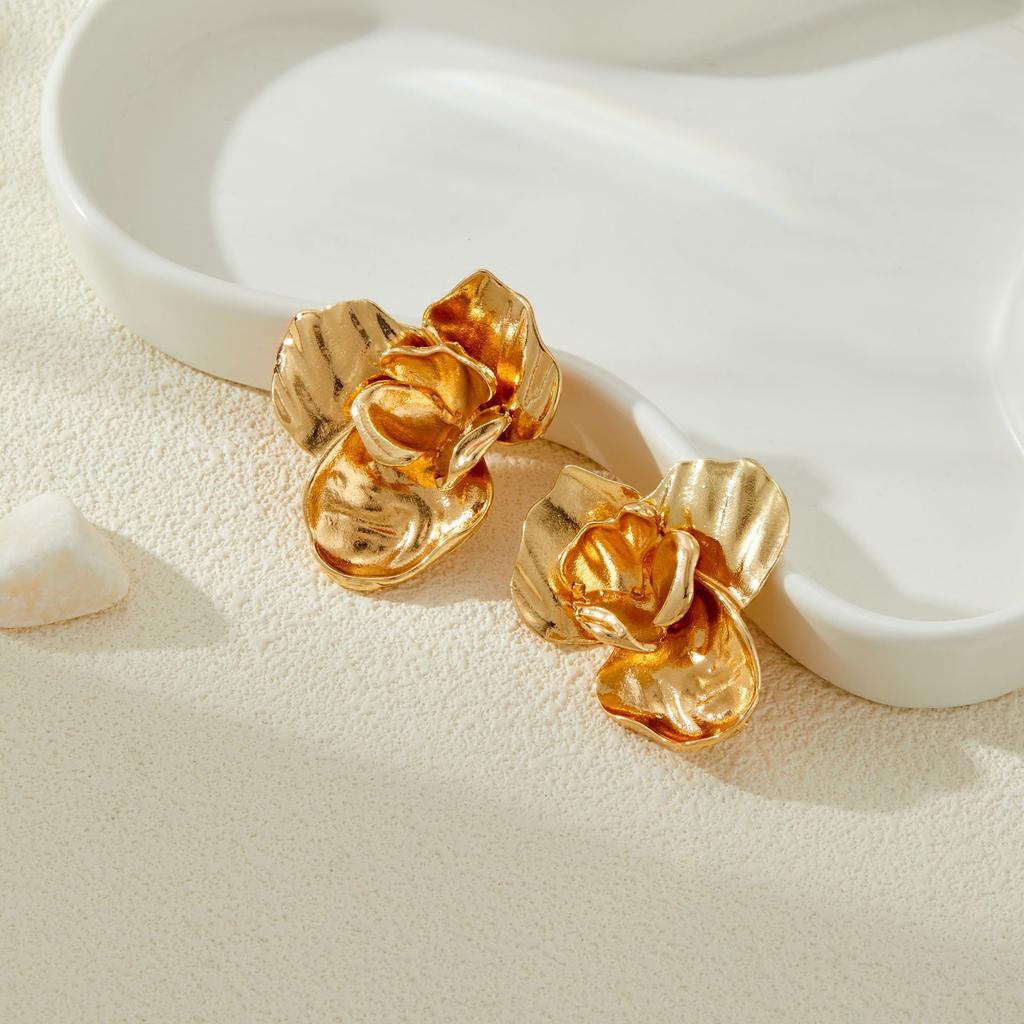 Elegant Luxury Vintage Alloy Floral Earrings With Exquisite Layered Gold Design Women For
