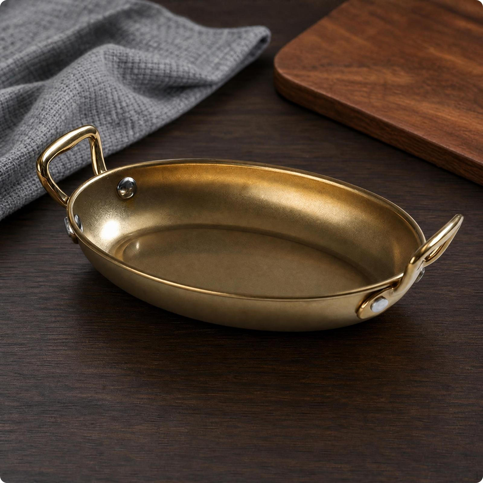 Oval Serving Tray Builtin Handles Platter Raised rims 18x12.5cm