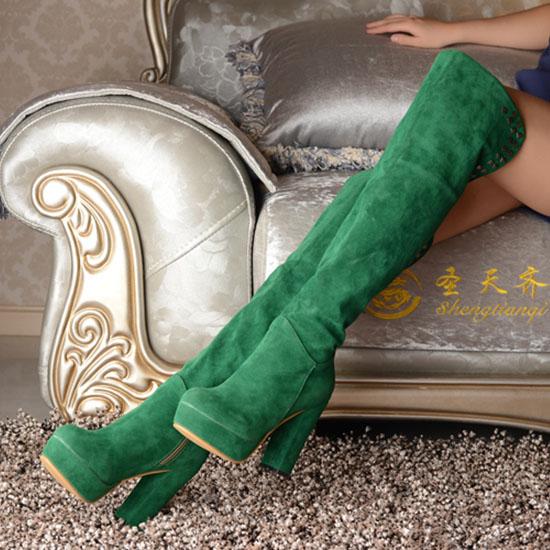 Damskor med hög klack, sexig europeisk och amerikansk stil höst och vinter nya vattentäta platå tjock klack stor storlek romerska medelhöga stövlar