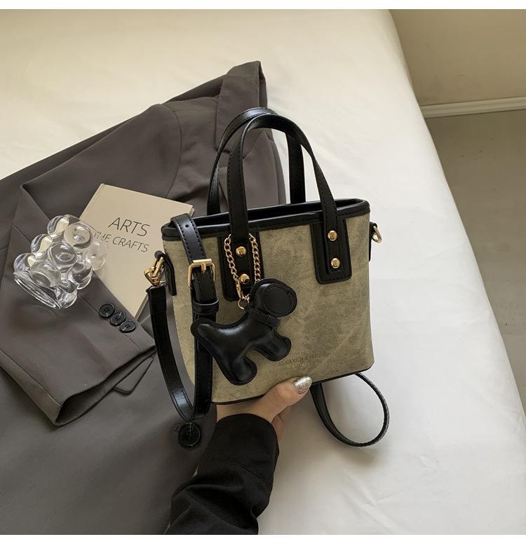 Popular Bucket Bag Women's New Autumn and Winter Versatile Shoulder Messenger Bag Handbag