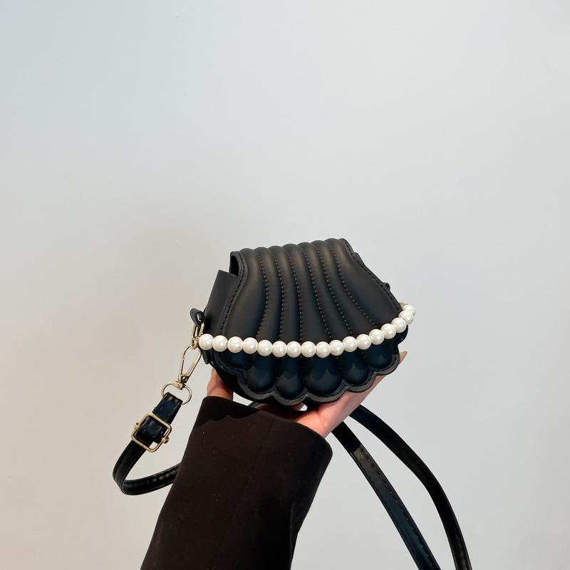 Beautiful Bag Women 2025 New Fashion Shoulder Bag Simple Messenger Bag Shell Bag