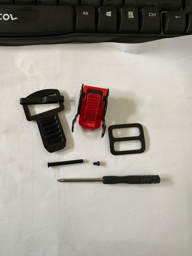 Helm Schnellverschluss Schnallen-Kits Motorradhelm Verschluss Schnalle Einfach zu Befestigen und Lösen, Geeignet für Verschiedene