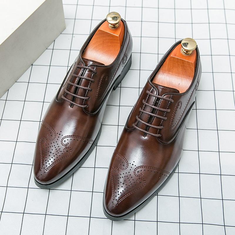 Fashion Designer New Men's Brown Black Lace Up Brogues Oxford Shoes Formal Wedding Dress Homecoming Sapatos Tenis Masculino