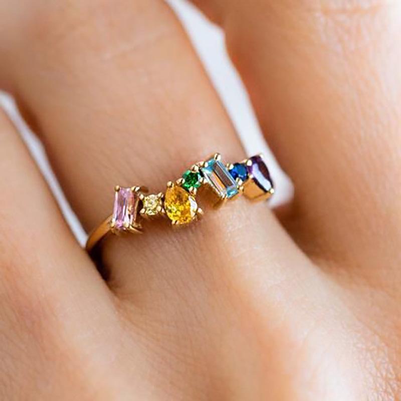 Cao Shi Exquisite Zircon Geometric Fashion Ring - High-End, Light Luxury Statement Piece for Women
