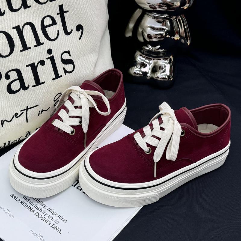 66 Autumn New Classic Versatile Suede Women's Board Shoes Maillard Color Fashion Texture Casual Shoes