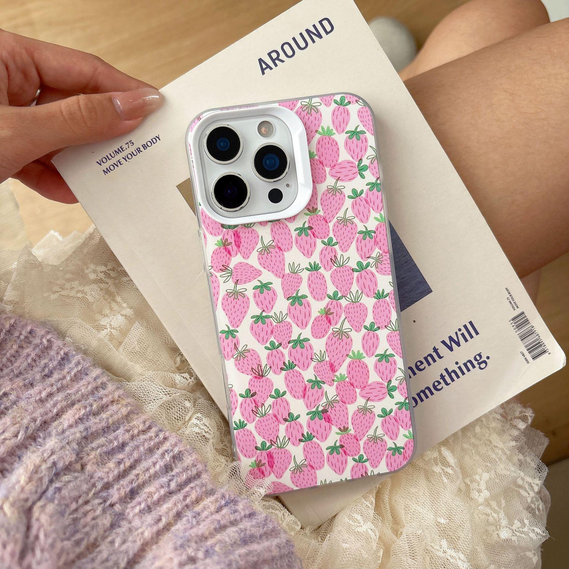 

Strawberry iPhone Case: Compatible with Apple 16 Pro Max, iPhone 15, 14/13, and 17P, featuring a full-screen design. 17 Pro Max