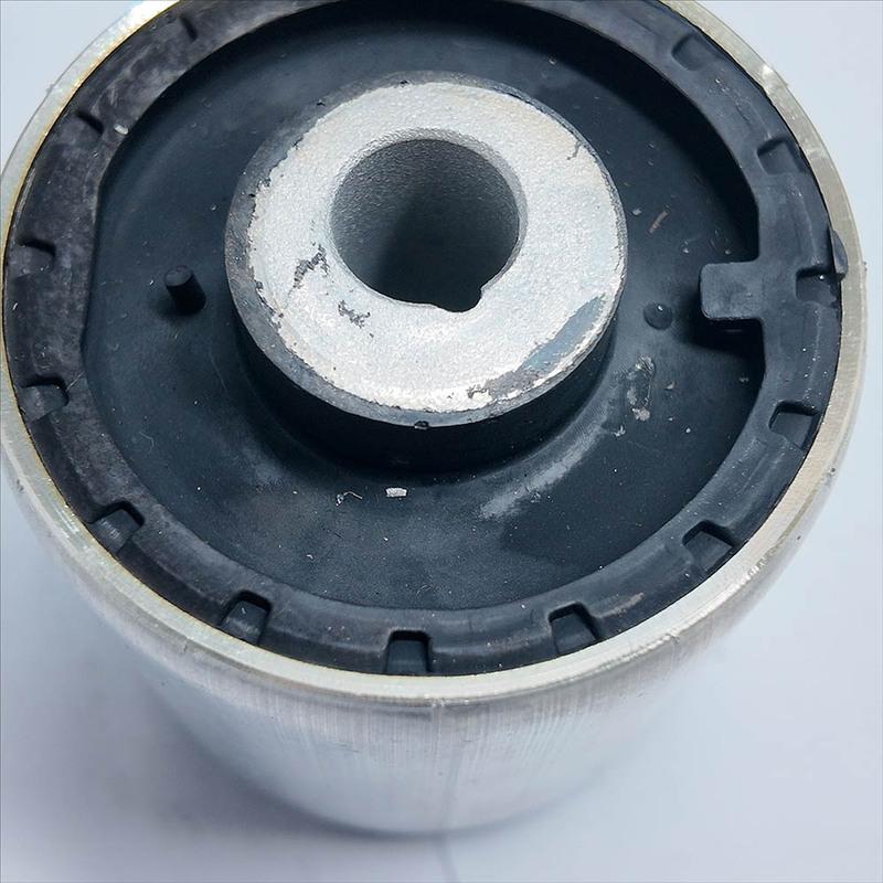 Front Lower Control Arm Bushing For BMW 7 Series G11 G12 725 730 740 750 6 Series G32 620 630 31106861151 31106861152