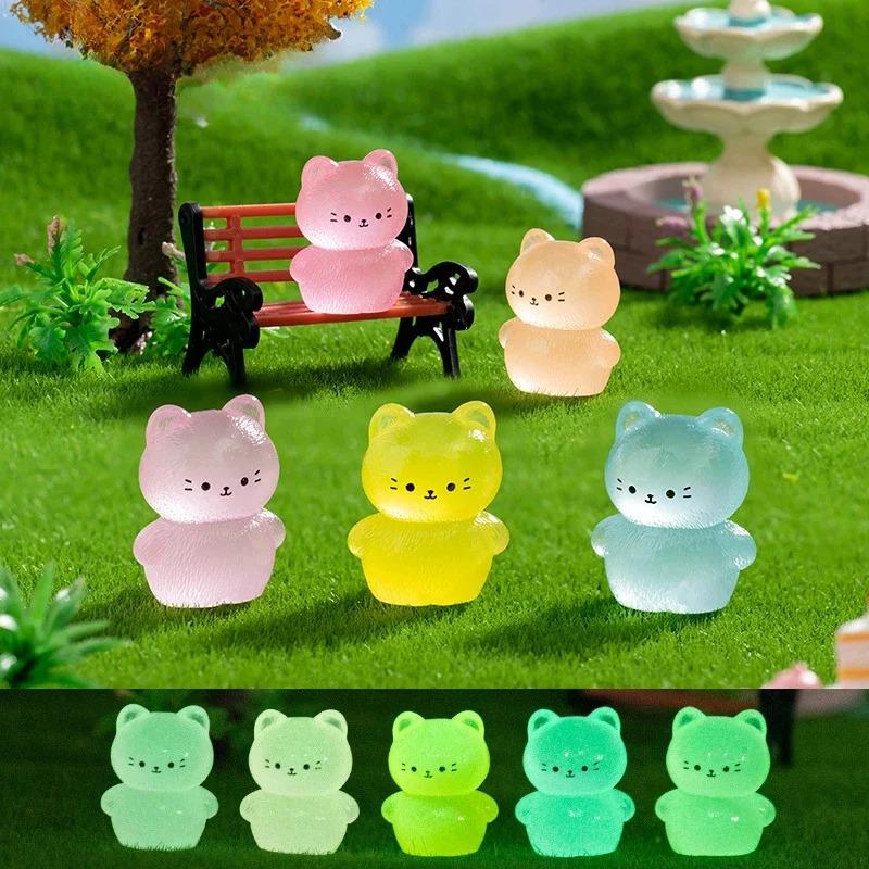 10-100pcs Luminous Miniature Cat Cute Cat Figures Glow in The Dark Mini Resin Animals Cats Fairy Garden Decoration Accessories