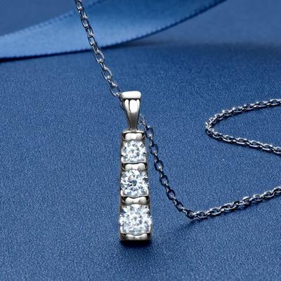 New Real 3 Stone 0.6cttw Moissanite Pendant Necklace for Women Party S925 Sterling Silver Diamond Chain Necklaces Fine Jewelry