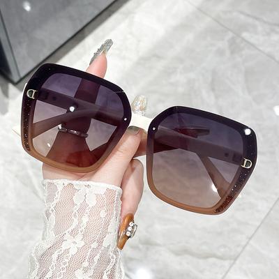 D Home Sunglasses Uv Protection Sunglasses Women'S Light Luxury Style Large Frame Plain Glasses