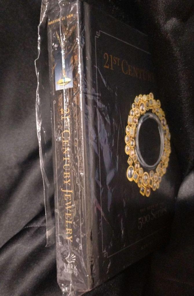 [USED] Jewelry Photo Books Books