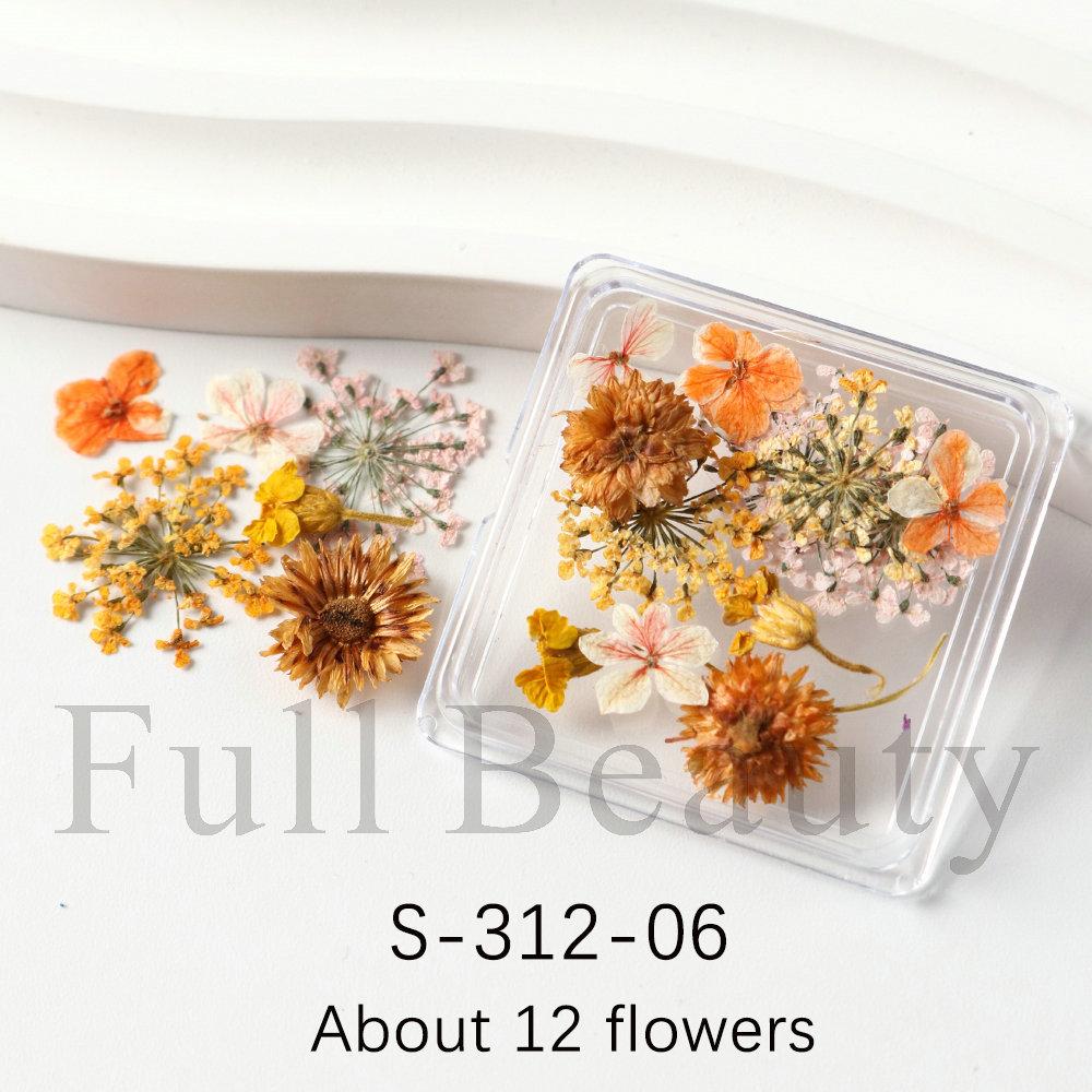 Nail Art Dried Flowers Japanese Mixed Filled With Star Hydrangea Small Wrinkled Chrysanthemum Box Decoration Nail Dried Flowers