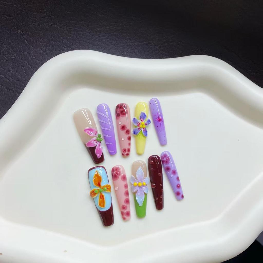 Elegant 3D Hand-painted Long Wearable Nails - European & American Style Manicure