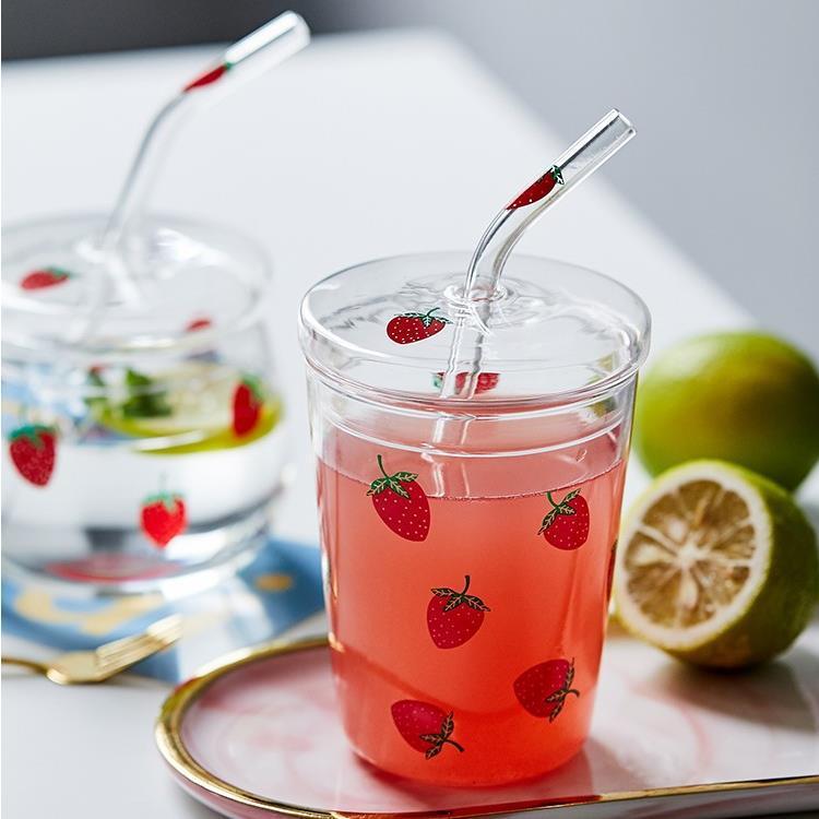Tazza in Vetro Fragola Carina Resistente al Calore per Caffè Latte Acqua con Coperchio e Cannuccia Trasparente Carina Tazza con Cannuccia per Succhi Smoothie Bevande Fredde
