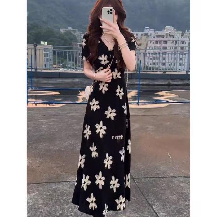Elegant French Cinched Waist Black V-Neck Floral Summer Dress - Hepburn Style 2026 Small