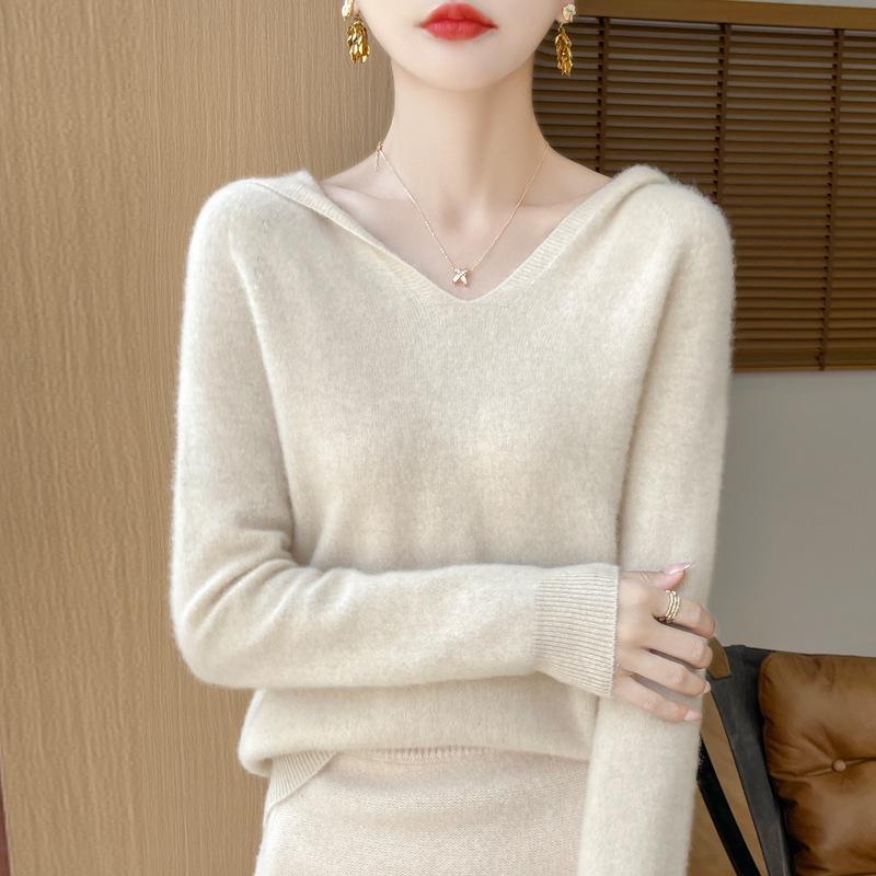 Women's 100% Wool Hooded Sweater: Autumn/Winter Knit, Loose, Soft, Trendy.