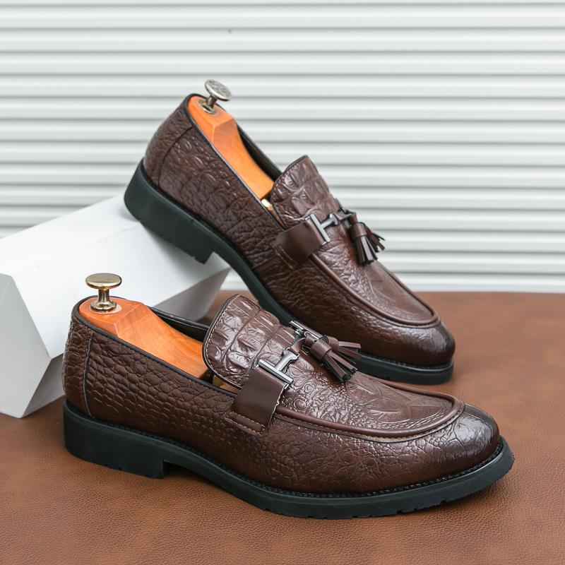 Módní pánské společenské boty v různých barvách Retro pánské kožené boty Pánské pracovní boty Barokní obuv Ležérní pánské Oxfordky