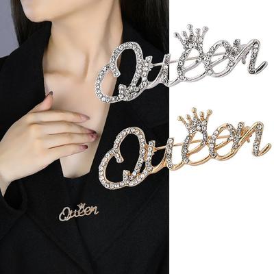 Broches de reina de diamantes de imitación para mujer, broches de corona con letras para fiesta y oficina, regalos
