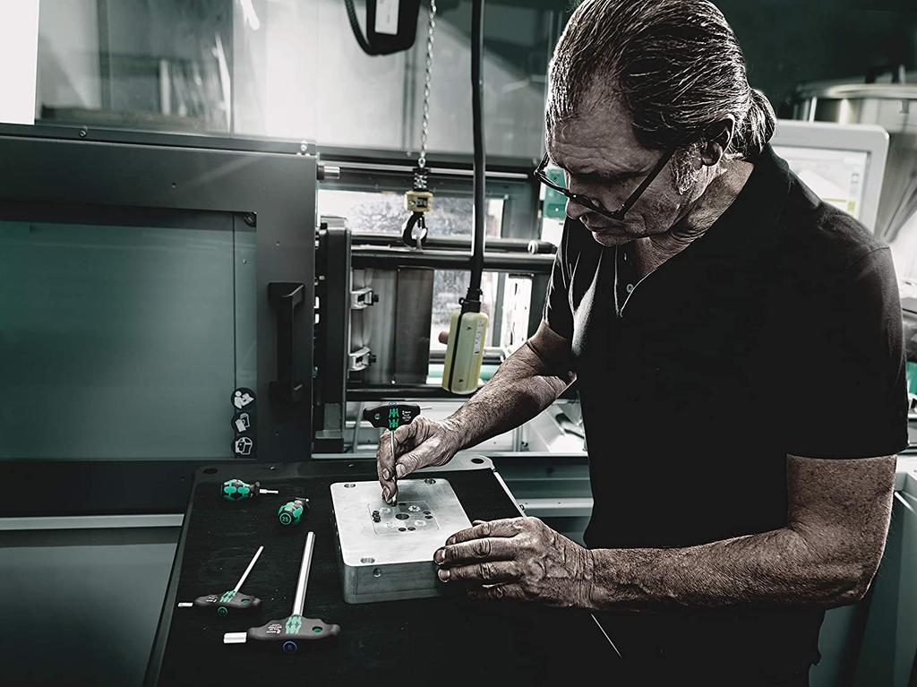 Wera 05057470001 | Kraftform Kompakt 400 Screwdriver Set, 17 Piece