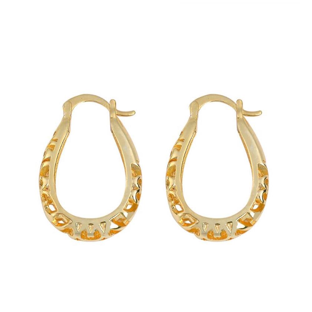 Retro European & American Flower-Shaped Hollow Earrings, Exaggerated Clip-On Style