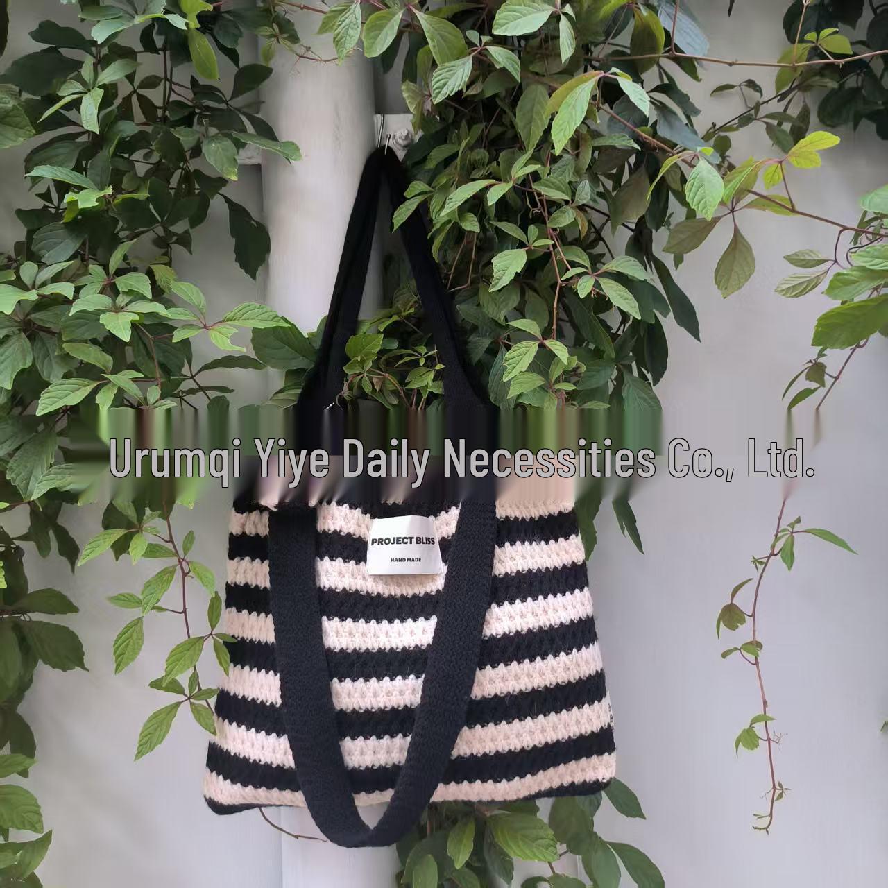 

Autumn/Winter Large Capacity Striped Knit Crossbody Bag 36x33cm (LxW, Shoulder Strap Height 23cm)