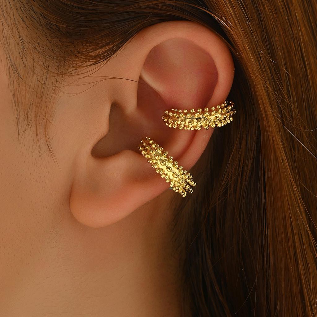 Exaggerated Style Women's Earrings Geometric C-shaped Metal Design High-end Stud Earrings Niche Earrings Fashion