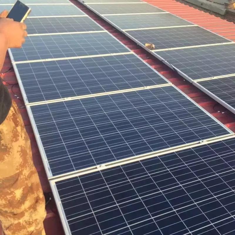 22W Polycrystalline Solar Panel Kit with Aluminum Frame for 12V/18V Outdoor Charging