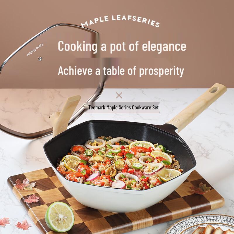 Cartermark 30 Maple Leaf Series Wok