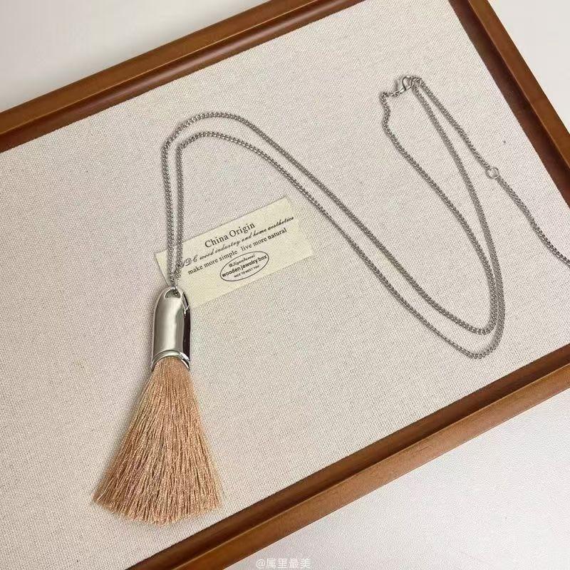 Korean Creative Design Geometry Brush Tassel Pendant Necklace for Women Fashion Personality Long Sweater Chain Jewelry Accessory