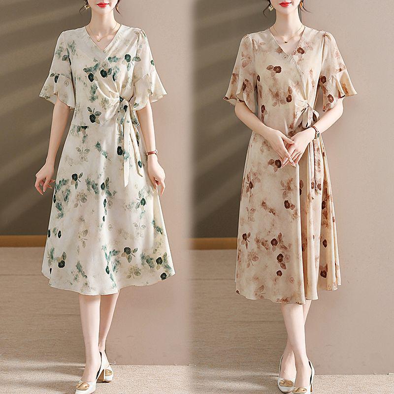 Sophisticated Summer Dress for Middle-aged Women - Waist-cinching, Mid-length Printed Style