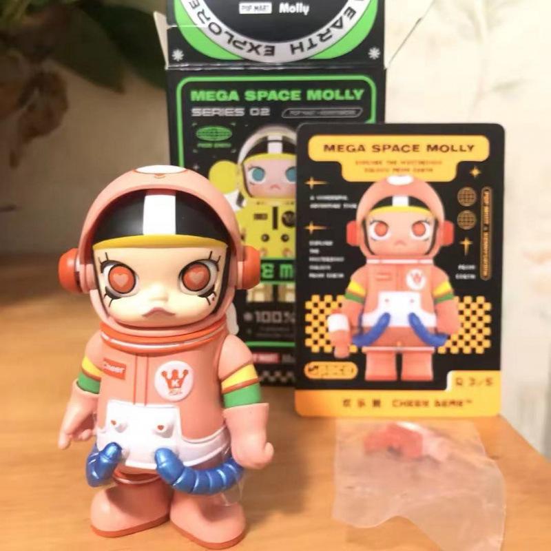 MOLLY 100% Jasmine 2nd Gen MEGA Collectible Astronaut Anniversary Trend Toy