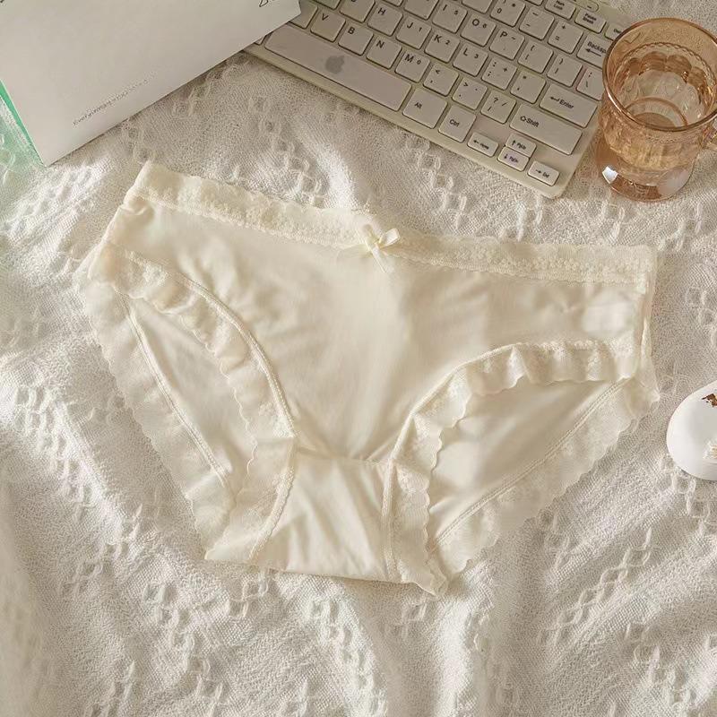 Girl Spring and Summer Pure Color Ice Silk Quick Dry Breathable Waist Triangle Briefs