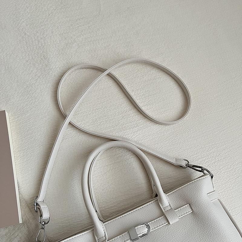 Minimalist Structured Tote Bag with Top Handle and Detachable Strap Elegant Women's Handbag for Office and Daily Use