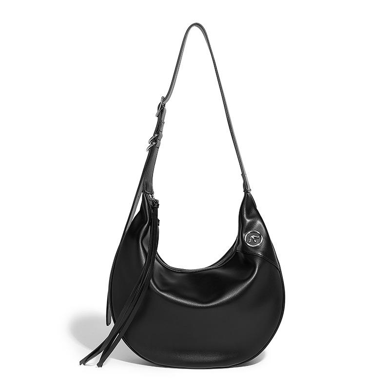 New 2025 underarm half-moon bag, simple shoulder bag for all seasons, high-end baguette bag, niche design crescent bag for women