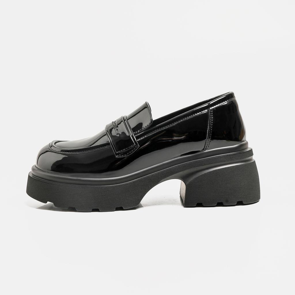 Super yuan kleine Lederschuhe Damen 2025 Herbst neue dicksohlige Muffin-Slipper College-Stil Einschlupfschuhe Britischer Stil Einzelne Schuhe