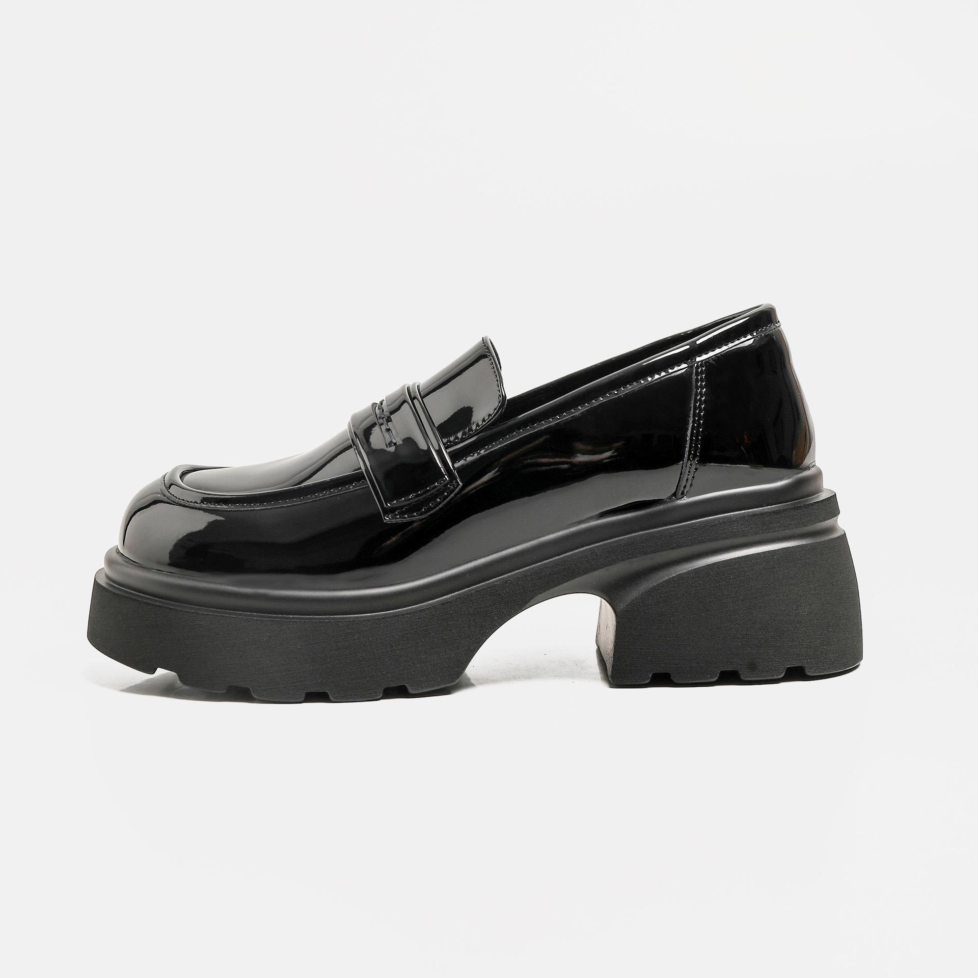 

Super yuan small leather shoes women s 2025 autumn new thick-soled muffin loafers college style one-pedal British style single shoes 40