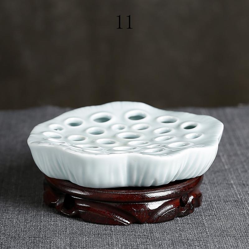 Japanese Style Ikebana Holder Ceramic Lotus Shape Ikebana Flower Arrangement Vase Tea Table Zen Kenzan Flower Art Fixed Tool